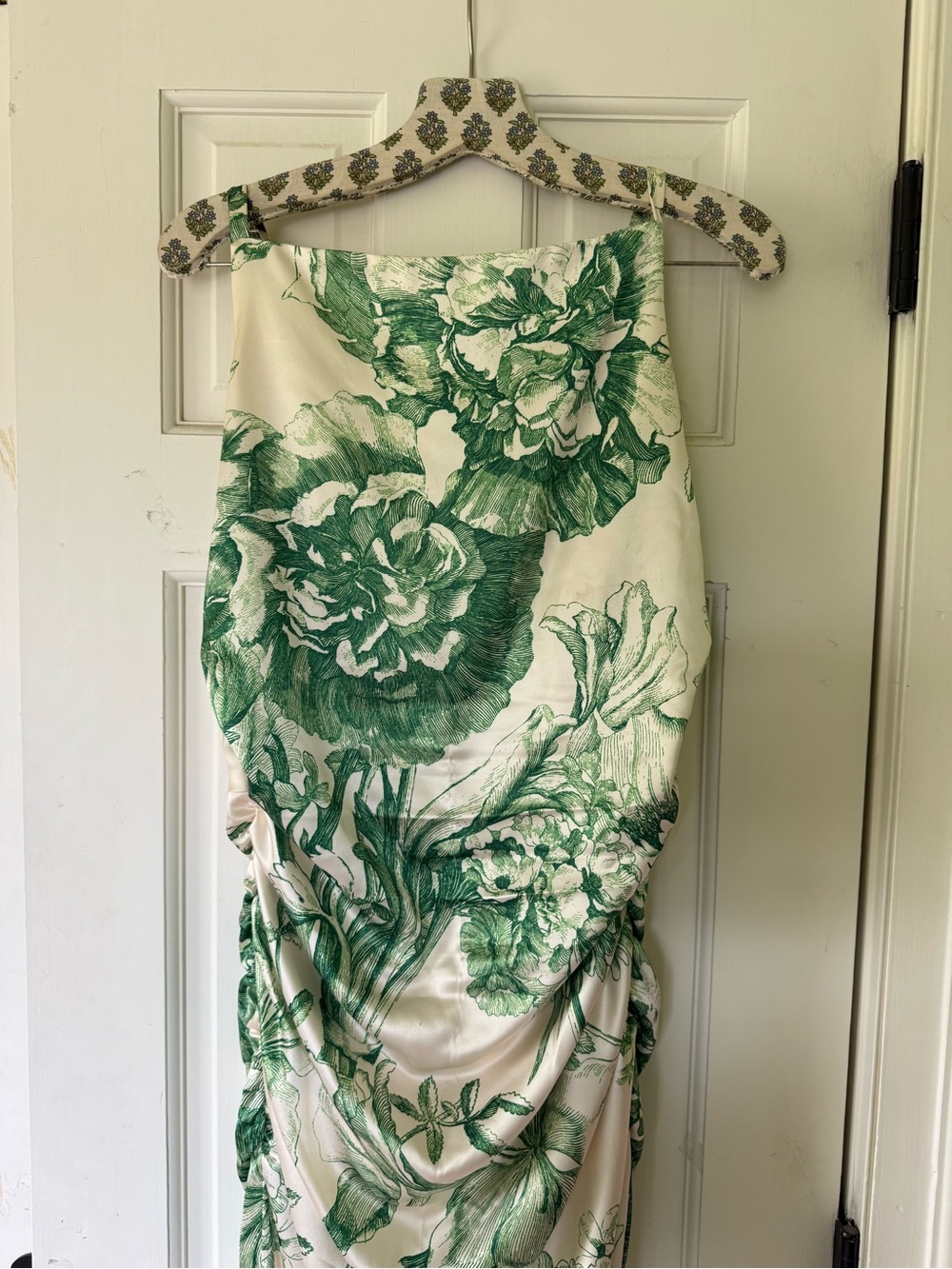 Vince Camuto Cream and Green Floral Wedding Dress